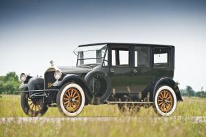 Pierce-Arrow 7-Passenger Sedan 1920 года